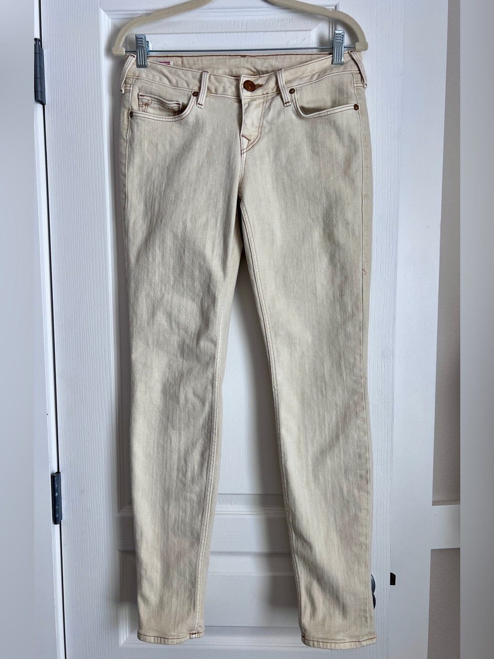 True Religion Women's Skinny Legging Jeans Cream Beige - Size 29